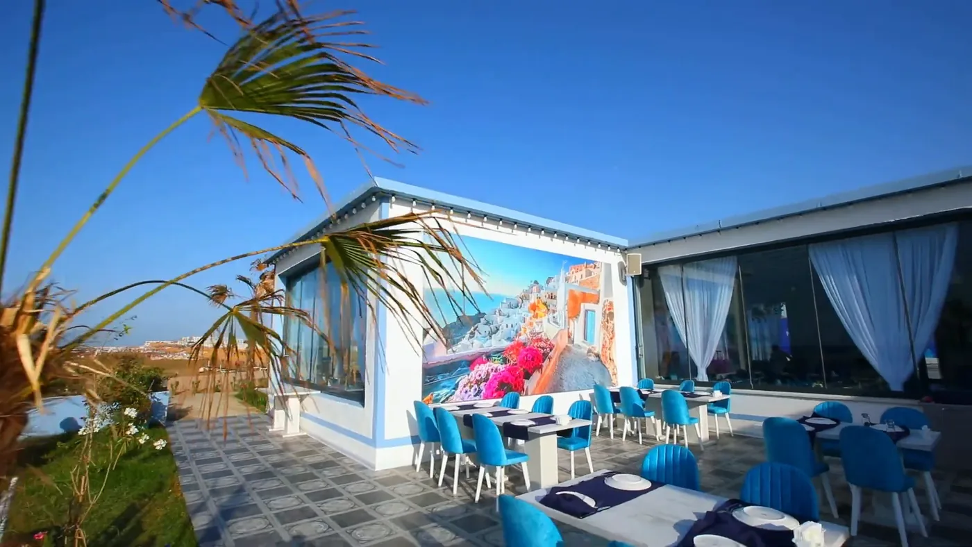 The terrace by the painted wall